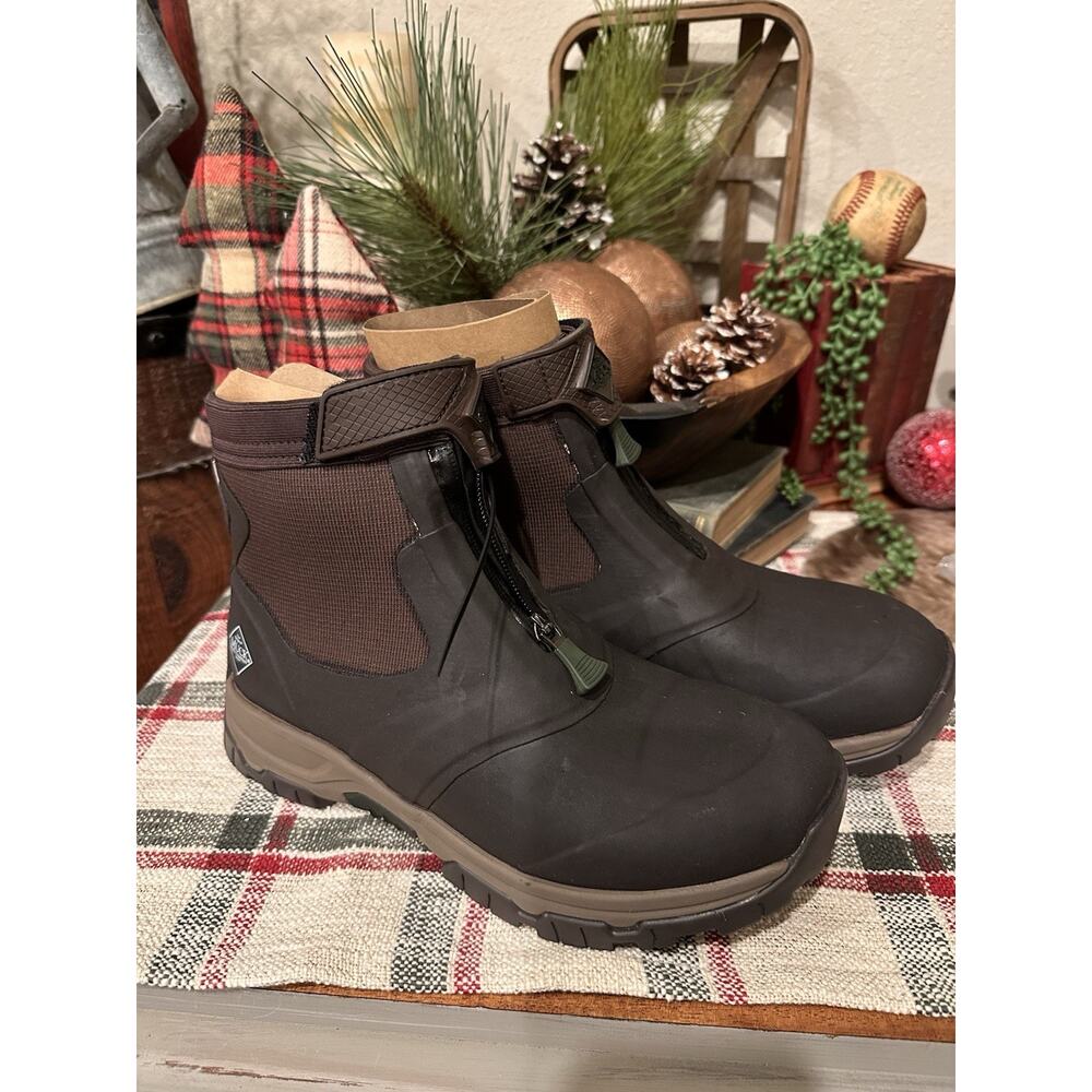 Size 14 Men’s muck Boot Apex Mid Zip New No Box brown
